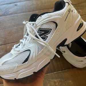 New Balance 530 - W9/M7.5